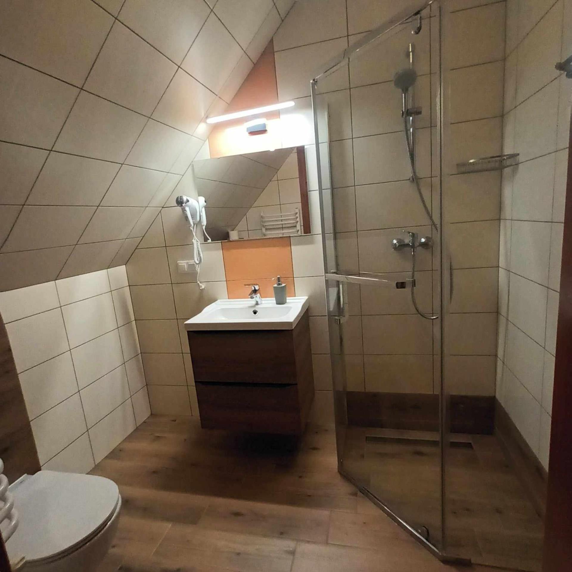 Pokoje Z Aneksami Kuchennymi U Wiktorii Sromowce Nizne Exterior photo